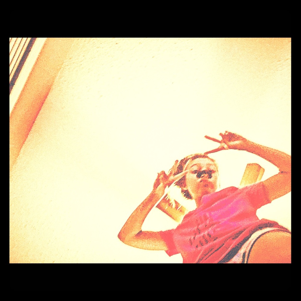 Meet your Posher, Alora